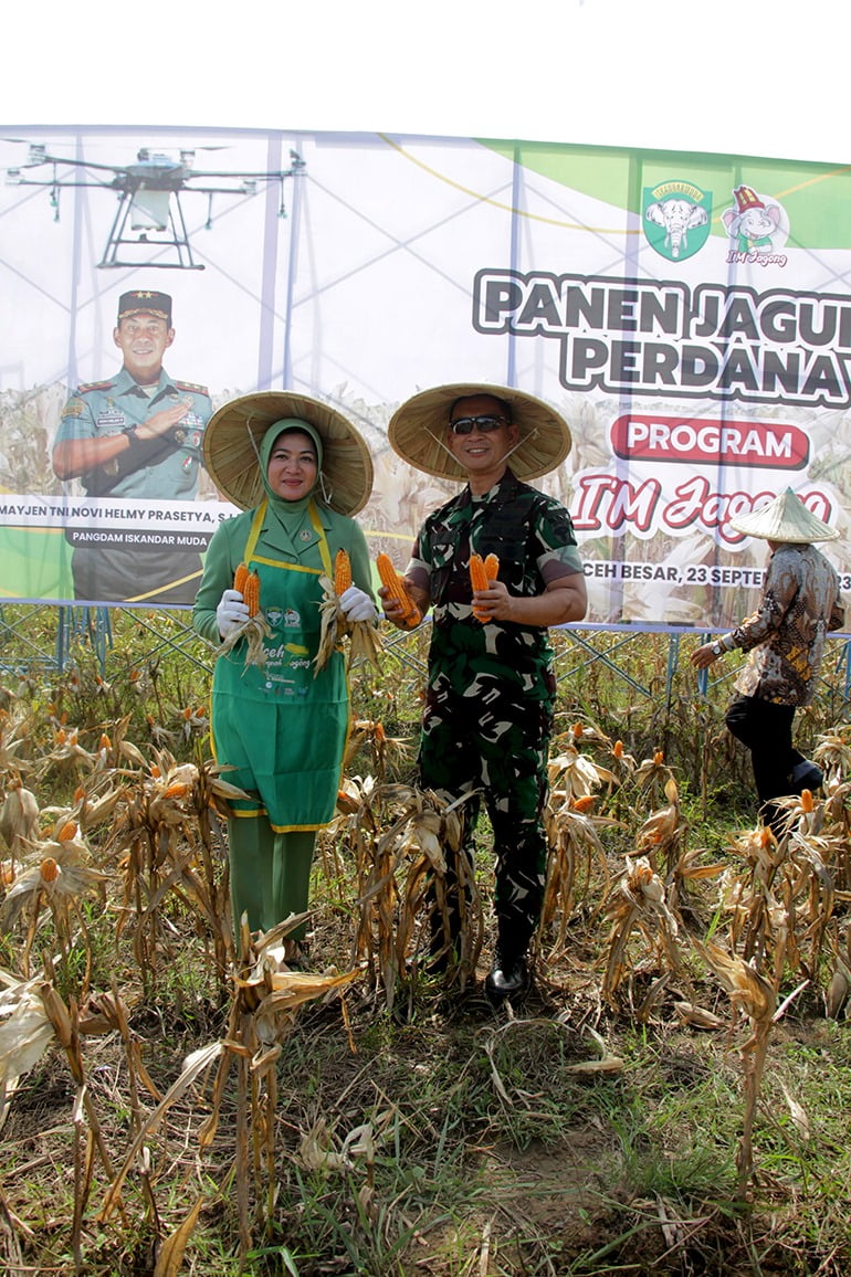 Irdam IM Memimpin Pelaksanaan Panen Jagung Perdana Program I'M Jagong di Aceh Besar