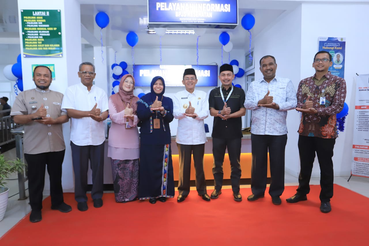 Amiruddin Launching Pojok Informasi Rumah Sakit Umum Daerah Meuraxa