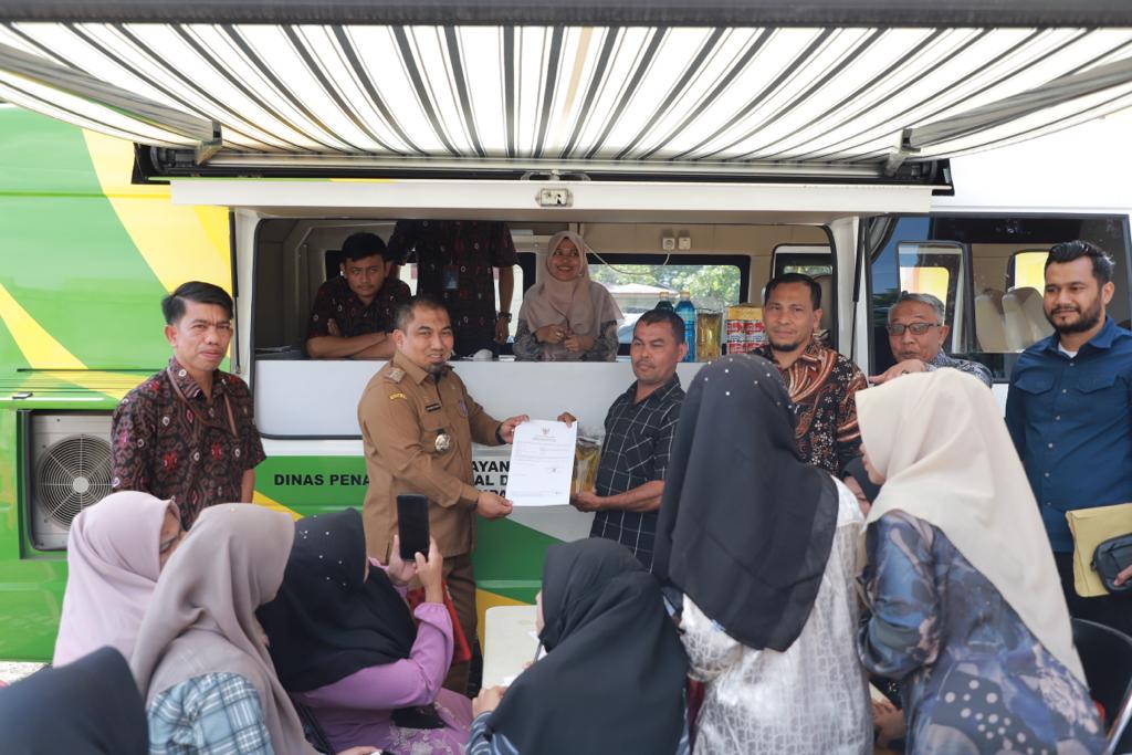 Aceh Besar Operasikan Mobil Perizinan Keliling Gratis dan Berhadiah Doorprize