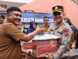 Kapolresta Banda Aceh Bantu Sembako untuk Korban Kebakaran Lueng Bata