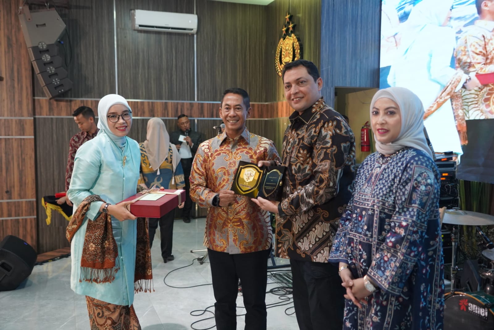 Pangdam IM menghadiri acara Lepas Sambut Kapolda Aceh.