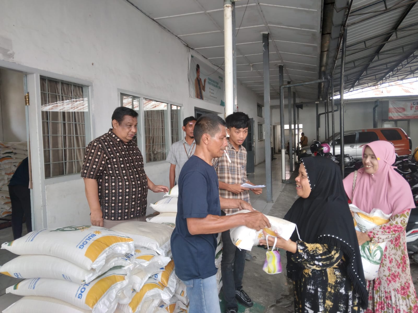 Pemko Banda Aceh Mulai Salurkan Bantuan Beras Tahap Dua