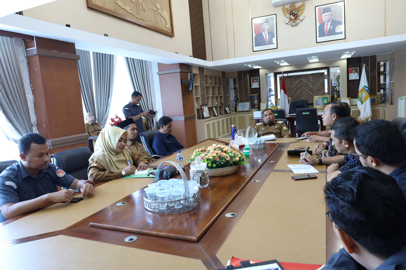 Pj Bupati Aceh Besar Ajak Panwaslih Terus Bersinergi Sukseskan Pilpres dan Pileg