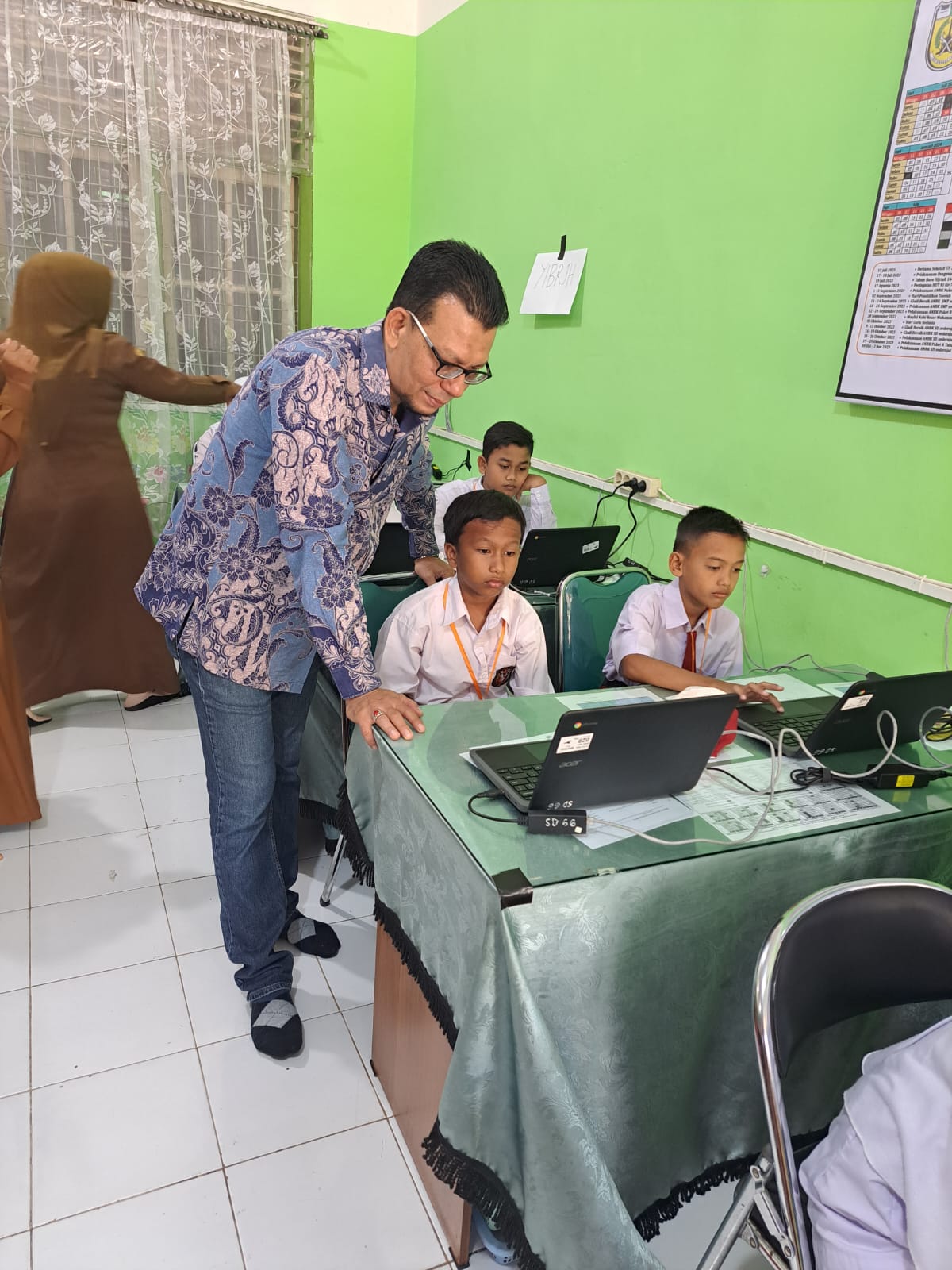 Pendidikan Moral Sebagai Landasan Nilai Karakter Berprilaku