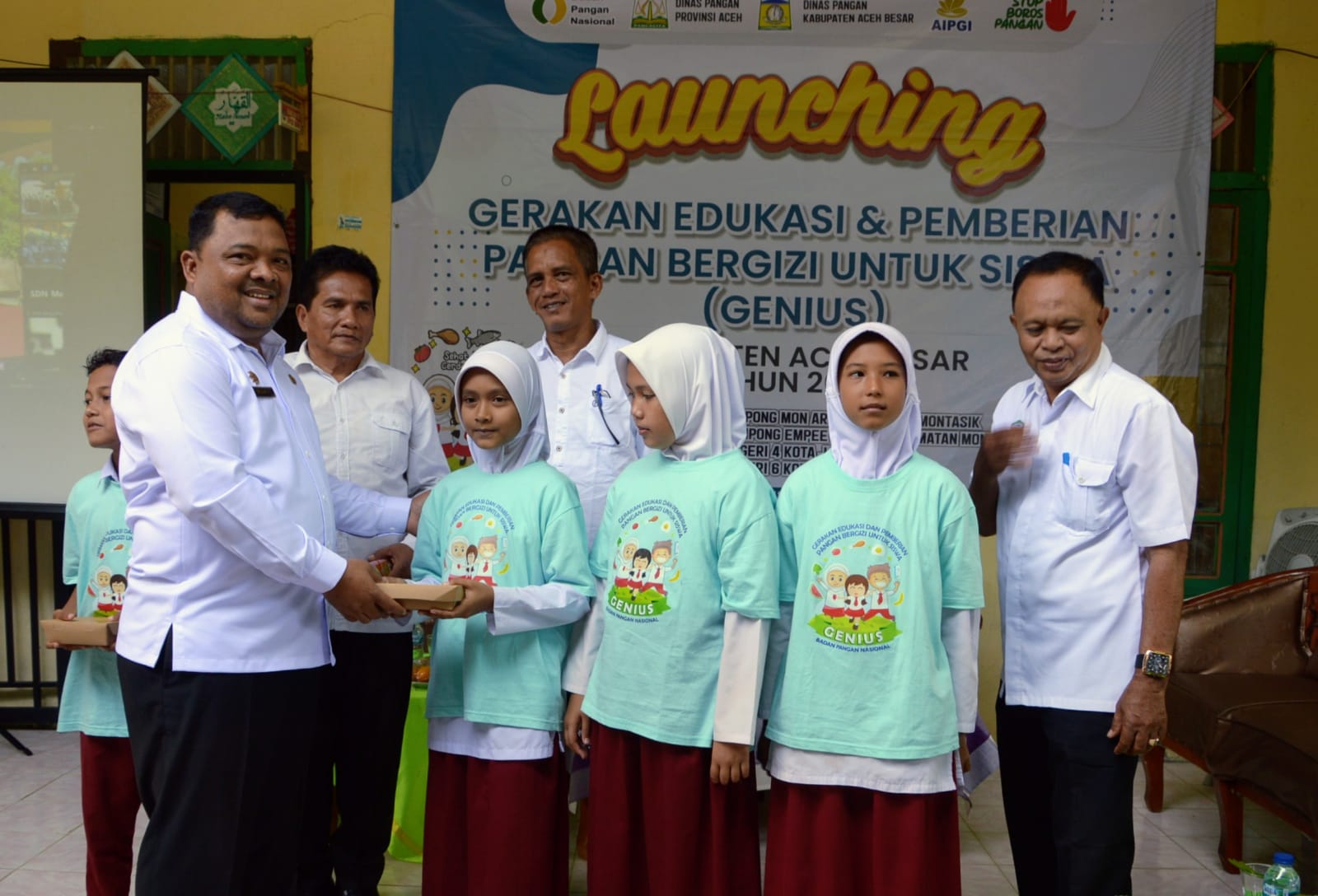 Sekda Aceh Besar Launching Genius di SDN Piyeung Mon Ara