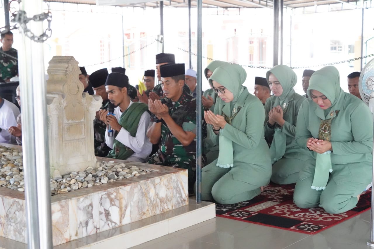 Pangdam IM Ziarah ke Makam Sultan Malikussaleh.