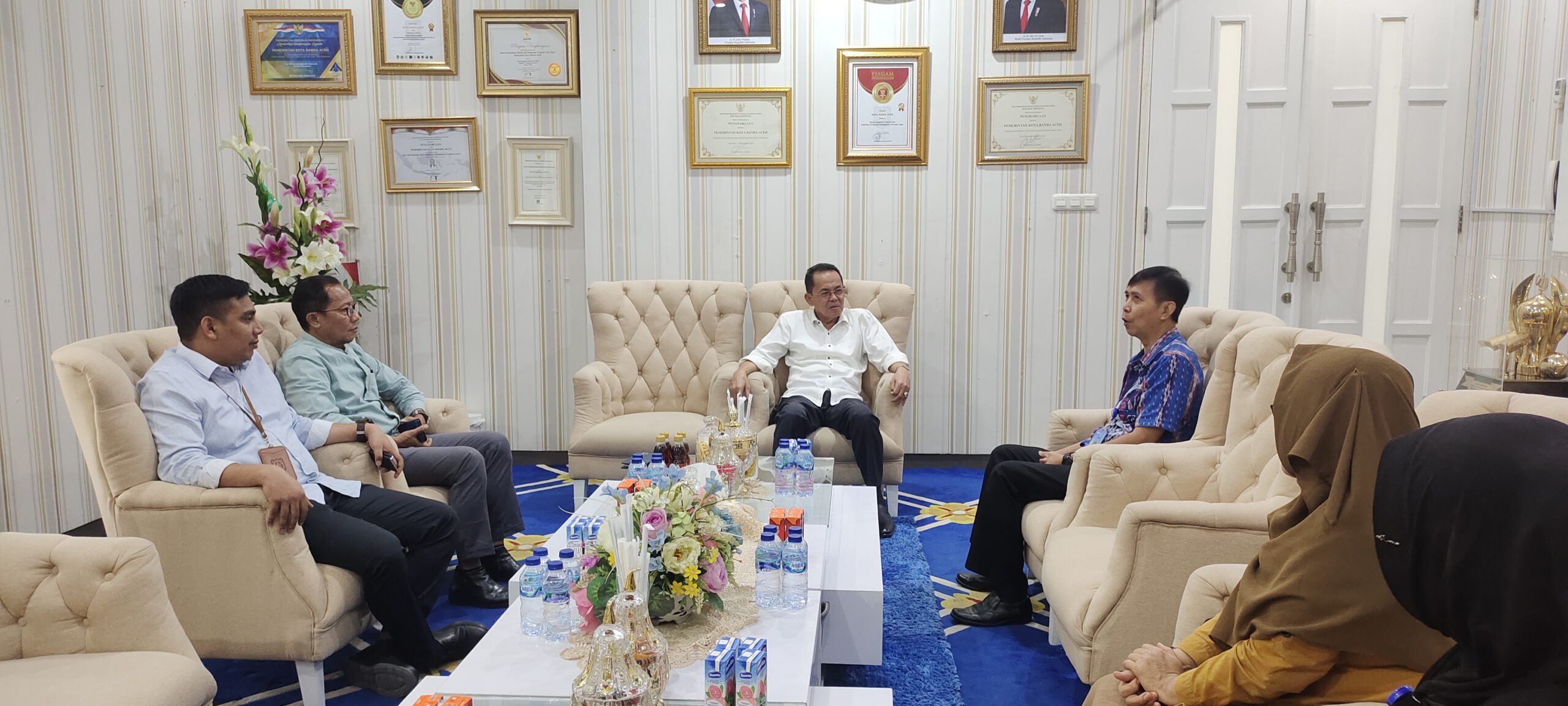 Wali Kota Banda Aceh Perkuat Hubungan dengan RRI, Ajak Masyarakat Patuhi Pajak