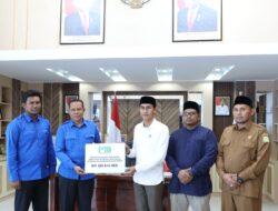 Karyawan PDAM Tirta Mountala Berikan Zakat Rp 381 Juta Melalui Baitul Mal Aceh Besar