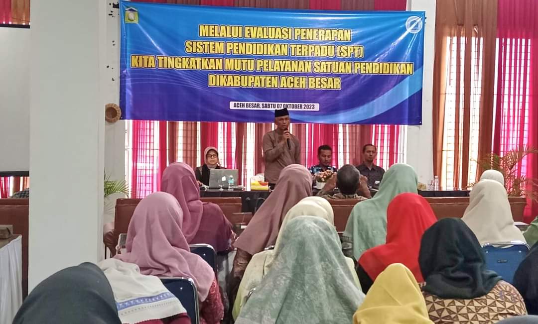 Pemkab Aceh Besar Evaluasi Penerapan Program Pendidikan Terpadu untuk Pembentukan Karakter Islami
