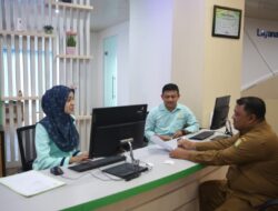 Sekda Kunjungi MPP Aceh Besar, Ajak Pegawai Disiplin dalam Bertugas