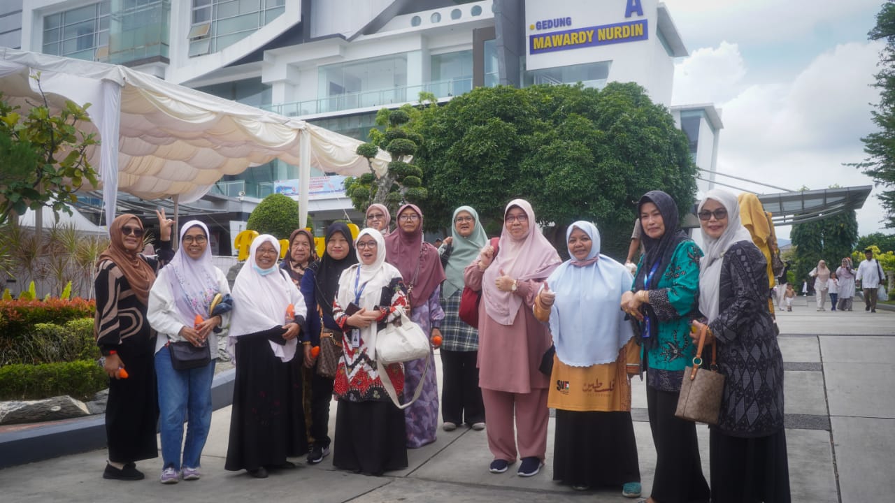 Pelancong Malaysia Merasakan Kesejukan pada Maulid Pemko
