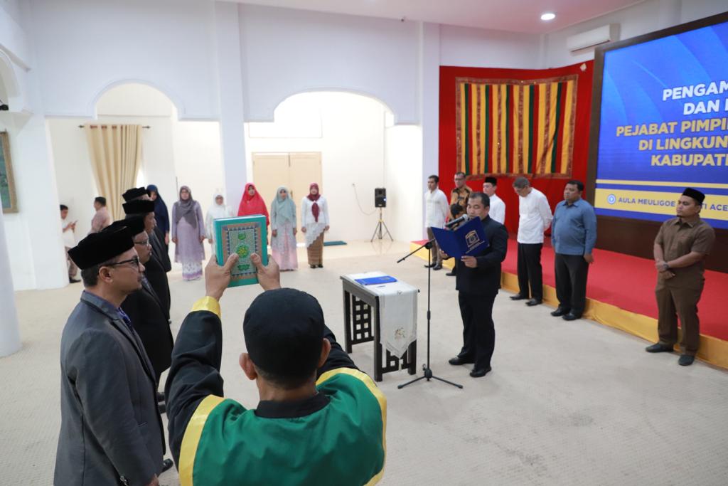 Pj Bupati Iswanto Rotasi Lima Kadis di Aceh Besar