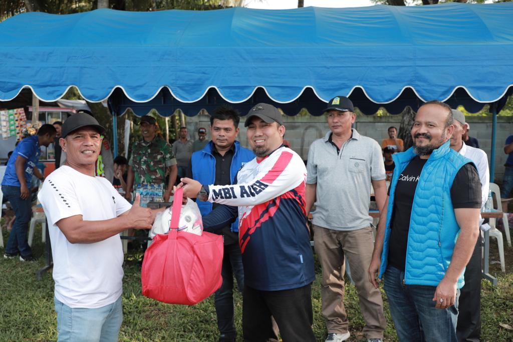 Pj Bupati Aceh Besar Buka Sepakbola HUT ke-58 Persalam