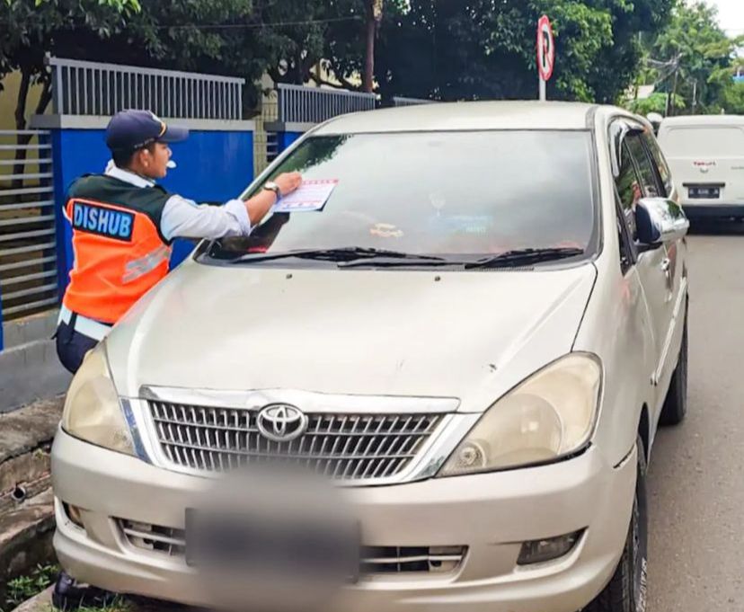 Dishub Kembali Lakukan Patroli Penertiban Kendaraan yang Parkir Sembarangan