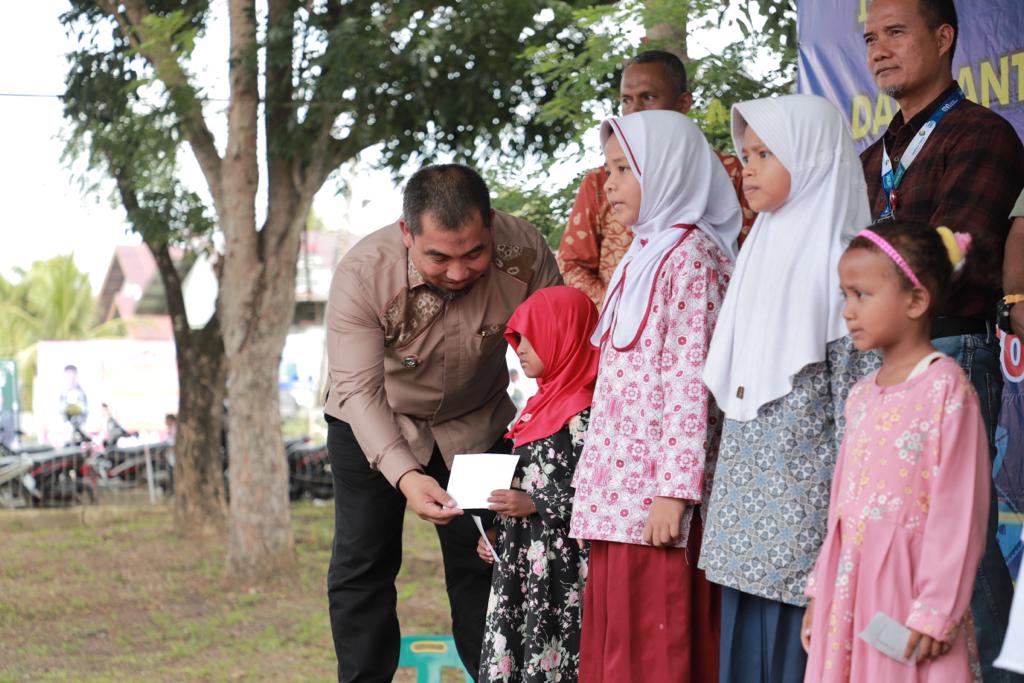Pj Bupati Aceh Besar Hadiri Maulid dan Santunan Yatim di Blang Bintang dan Baitussalam