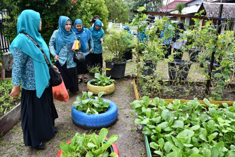 Tim Penilai Lomba Gammawar Turun ke Peuniti, Disambut Wardiati