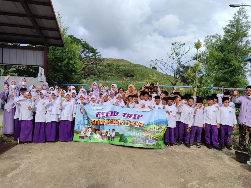 Kadis DLHK3 Beri Apresiasi untuk Antusiasme Puluhan Siswa SDIT Baitun Nada