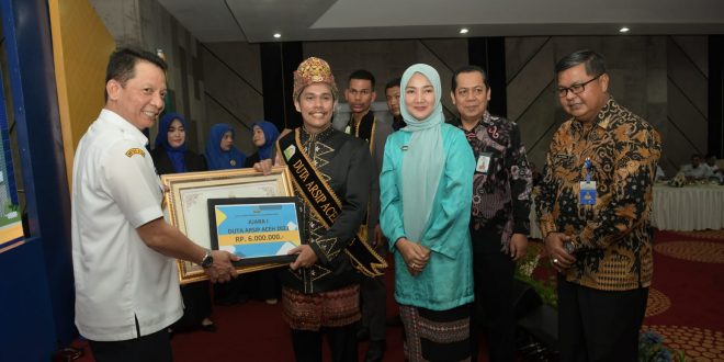 Gubernur Ajak Warga Gemar Membaca