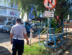 Dinas Perhubungan Kota Banda Aceh Menghimbau Pengendara Agar Tidak Memarkirkan Kendaraannya di Depan Halte Bus
