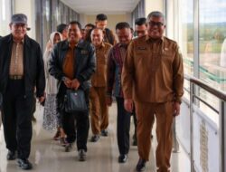 Sekda Aceh Sambut Ketua KPK di Bandara Internasional SIM
