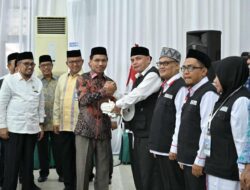 Melepas JCH, Ketua DPRK Minta Doa Keberkahan untuk Banda Aceh
