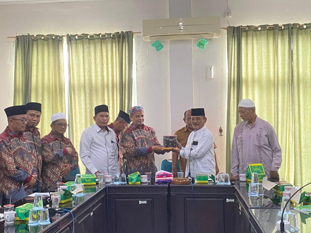Ketua MPU Kota Banda Aceh Terima Kunjungan FKPAI Bukittinggi