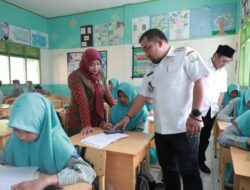 Pj Bupati Aceh Besar Monev Pelaksanaan Ujian SMPN 3 Ingin Jaya
