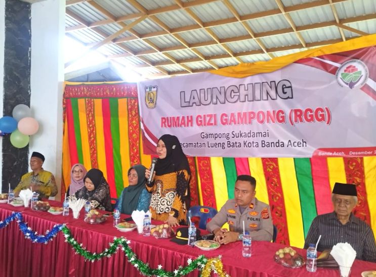 Camat Sukmawati Launching RGG Sukadamai