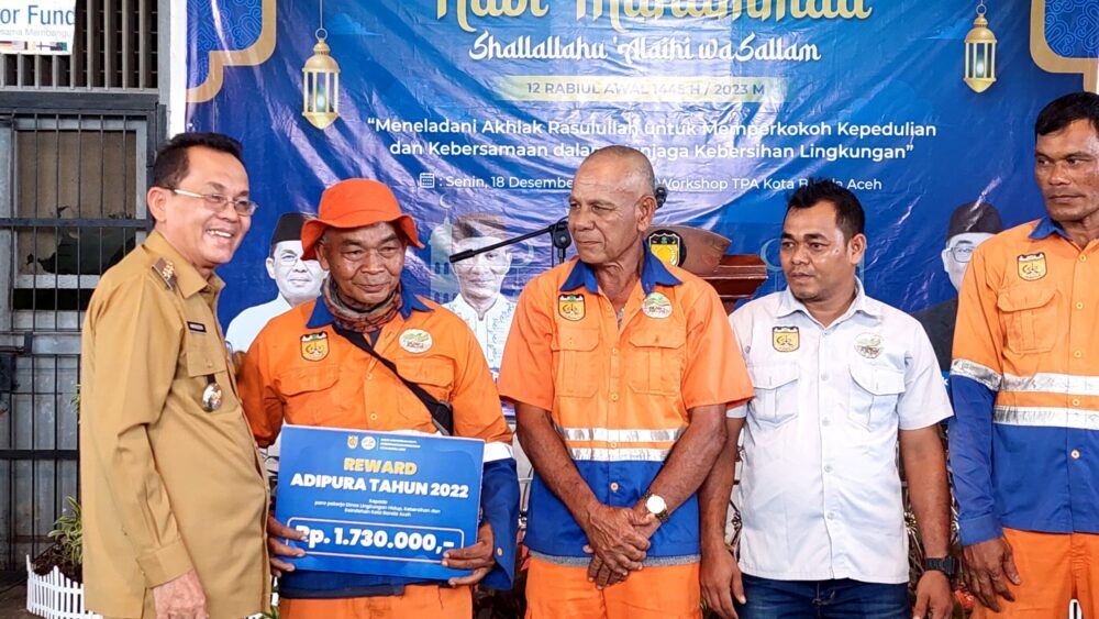 547 Pasukan Oren Terima Reward atas Penghargaan Adipura ke 10