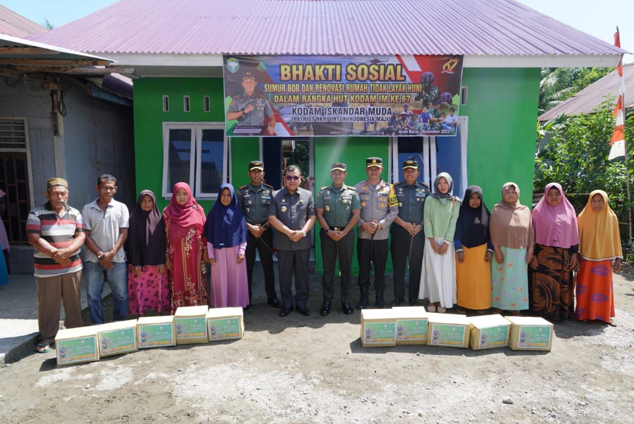 Sambut HUT Kodam IM ke 67, Pangdam IM Serahkan Kunci Rumah Renovasi RTLH