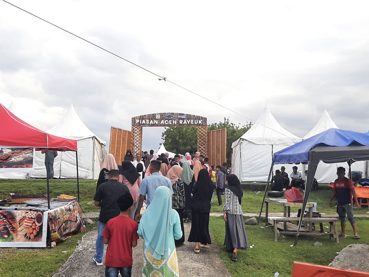 Jelang Pembukaan Piasan Aceh Rayeuk, Ribuan Masyarakat Padati Arena Utama