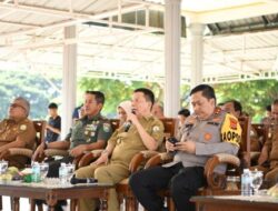 Penjabat Gubernur Hadiri Bakti Sosial dan Pasar Murah di Blang Padang