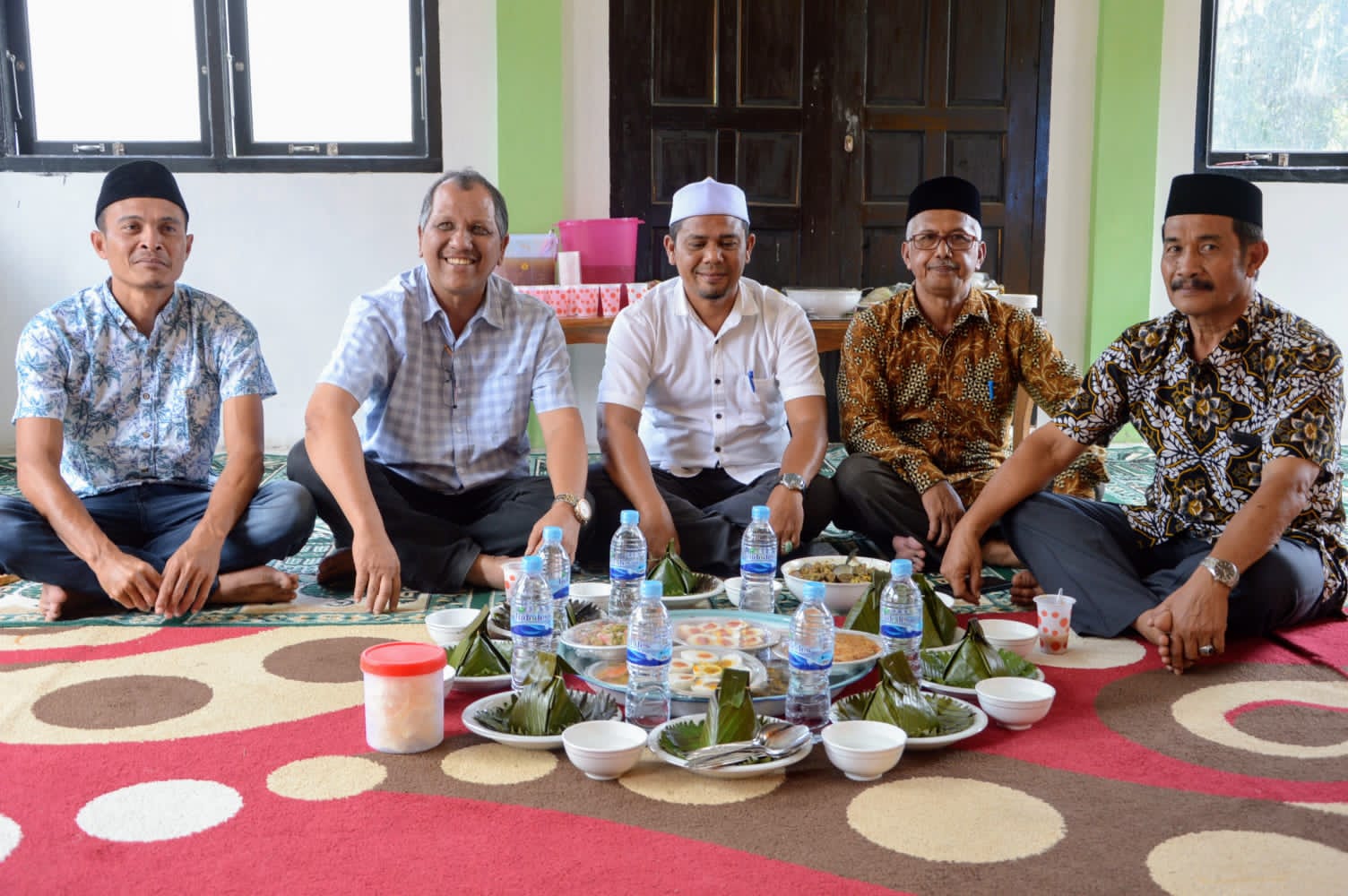 Wakili Pj Bupati, Kadisdik Dayah Aceh Besar Hadiri Maulid Nabi Muhammad SAW di Kuta Malaka