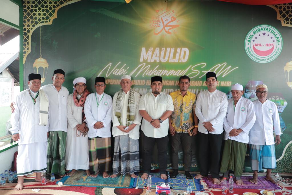 Pj Bupati Aceh Besar Dan Istri Hadiri Maulid Yayasan Ahl - Hidayatullah