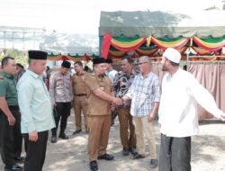Pj Bupati Aceh Besar Hadiri Maulid Akbar Kecamatan Darul Kamal