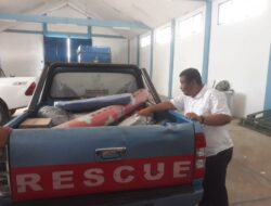 Dinsos Serahkan Bantuan Masa Panik untuk Korban Kebakaran Rusunawa