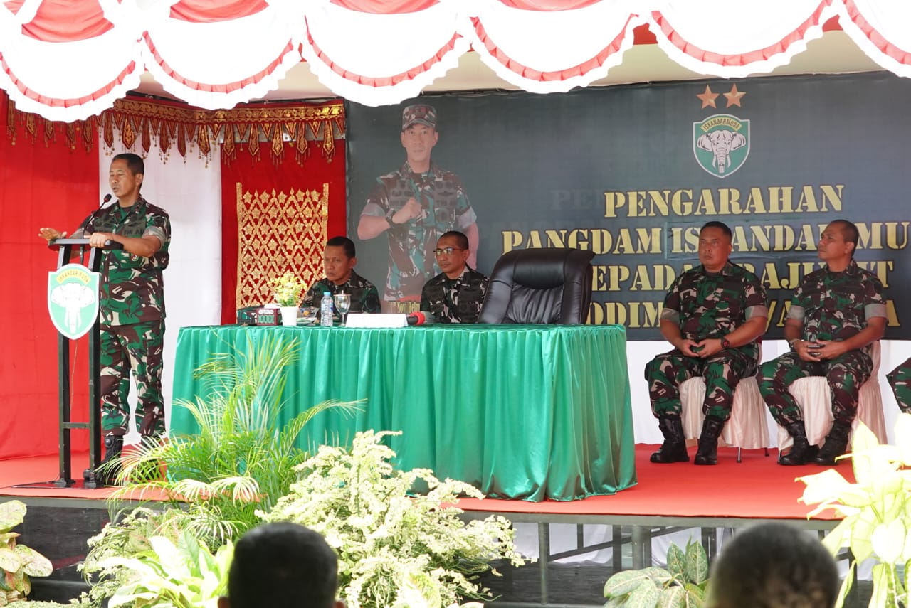 Kunjungan Kerja Pangdam IM dan Ibu Ketua Persit KCK Daerah Iskandar Muda ke Kodim 0108/Aceh Tenggara.