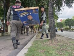 Satpol PP Banda Aceh Tertibkan APK Melanggar Peraturan