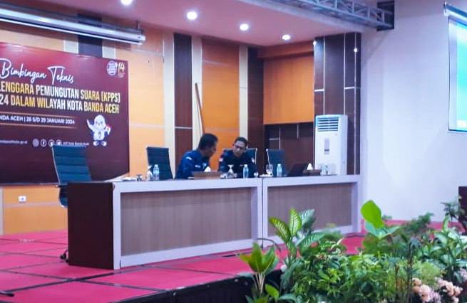 Jelang Pemilu, Camat Mustafa Beri Arahan Khusus kepada PPK, PPS dan KPPS