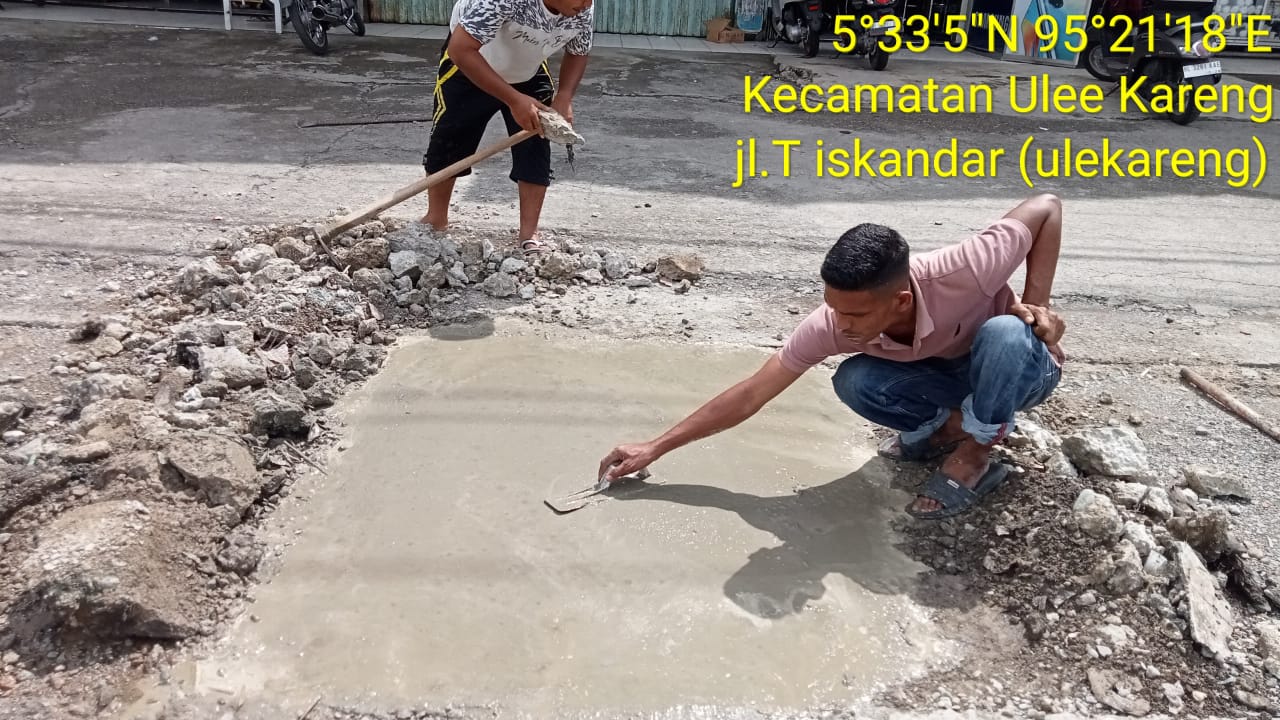 Cegah Kecelakaan, Dinas PUPR Perbaiki Jalan Milik Provinsi