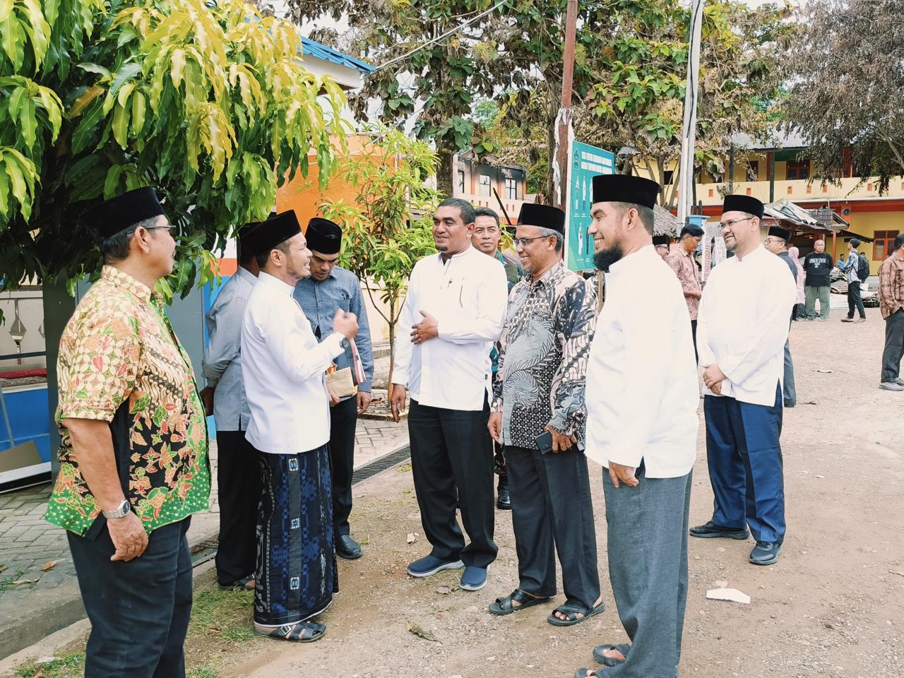 Pasca Kebakaran, Kakankemenag Aceh Besar Kunjungi Dayah Babul Maghfirah