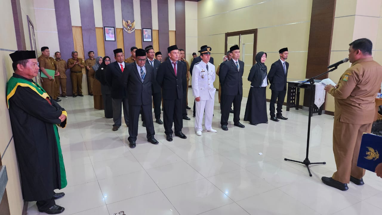 Pemkab Aceh Besar Lantik 19 Pejabat Administrator dan Pengawas
