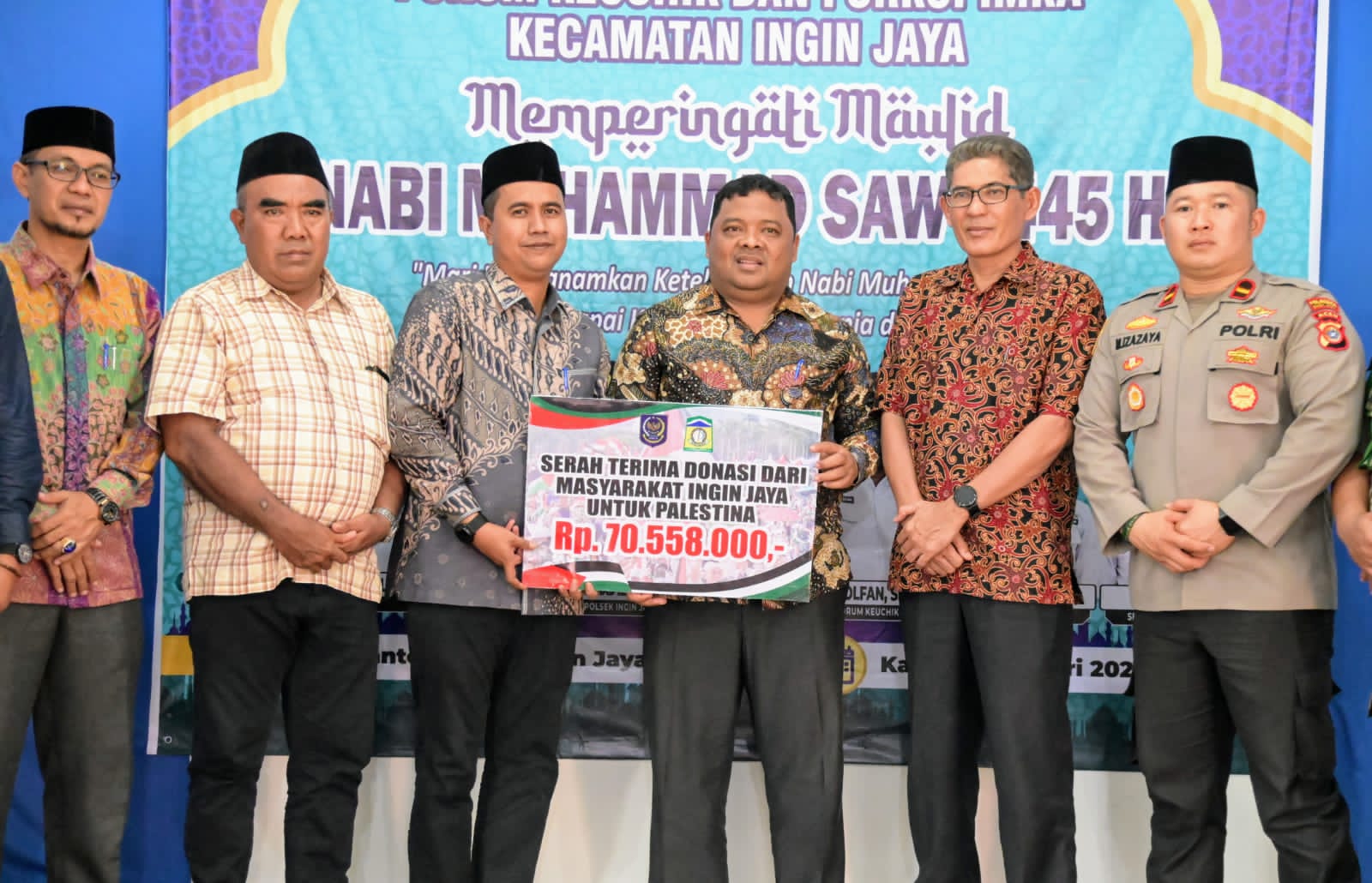 Sekda Aceh Besar Hadiri Maulid dan Terima Donasi Palestina di Kecamatan Ingin Jaya