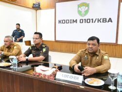 Wakili Pj, Sekda Aceh Besar Hadiri Acara Zoom Meeting Komunikasi Sosial