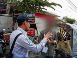 Dinas Perhubungan Kota Banda Aceh Bina Juru Parkir Tak Pakai Atribut Resmi