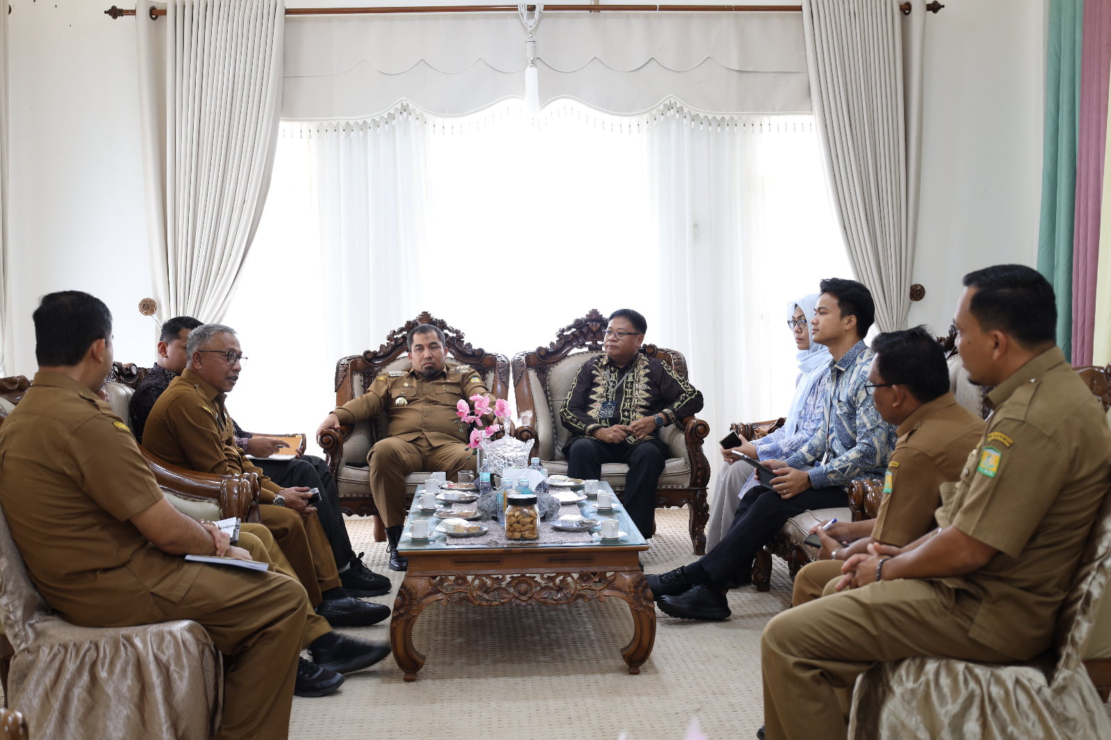 Pj Bupati Aceh Besar Bahas Pertumbuhan Ekonomi Bersama Bank Indonesia Perwakilan Aceh