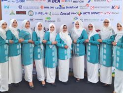 Pj Bupati Aceh Besar, Apresiasi IKWI Aceh Pakai Batik Khas Aceh Besar ‘Nyan Cap’ di Pentas HPN 2024