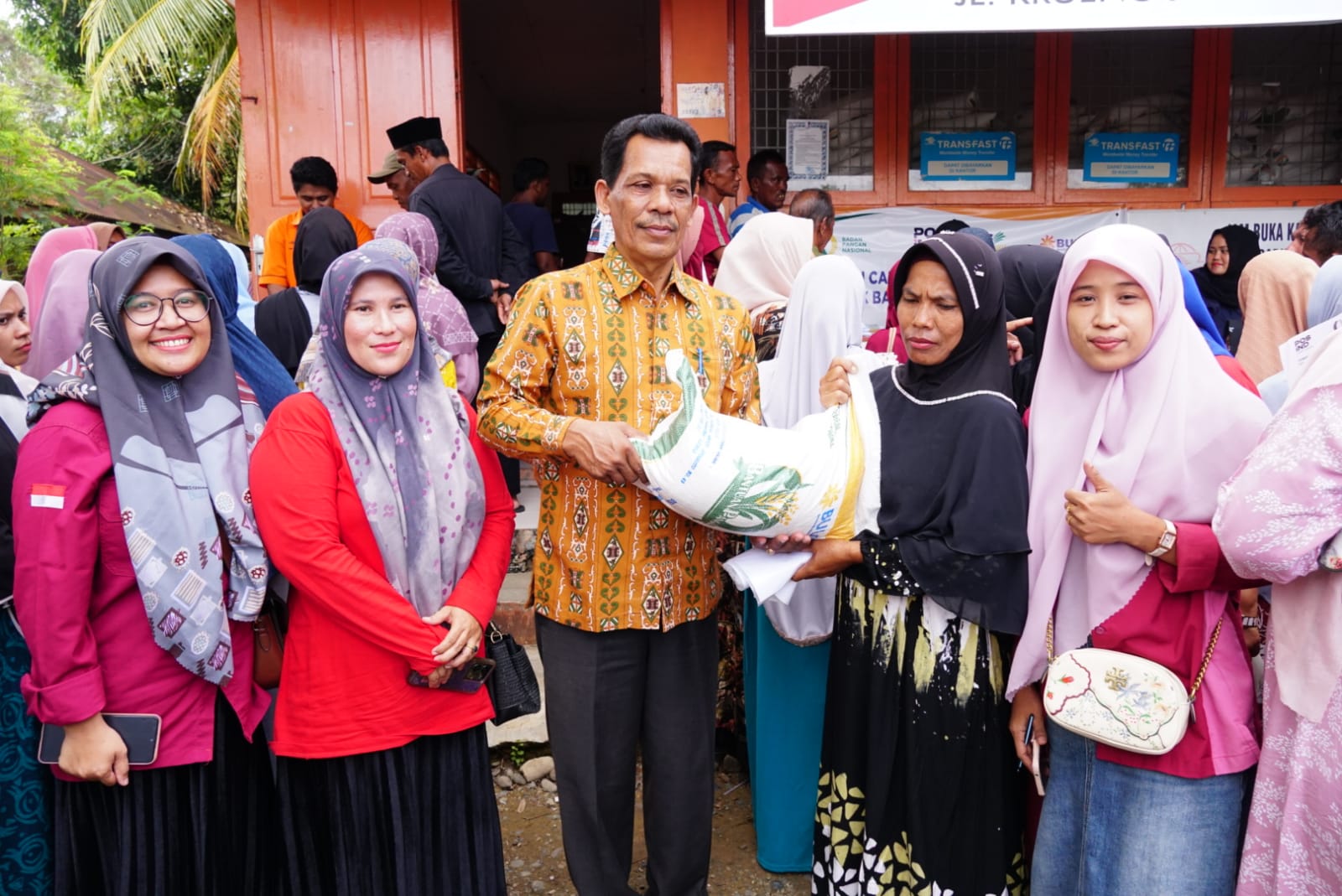 2699 KPM Kuta Cot Glie Aceh Besar Terima Beras Bantuan Pemerintah