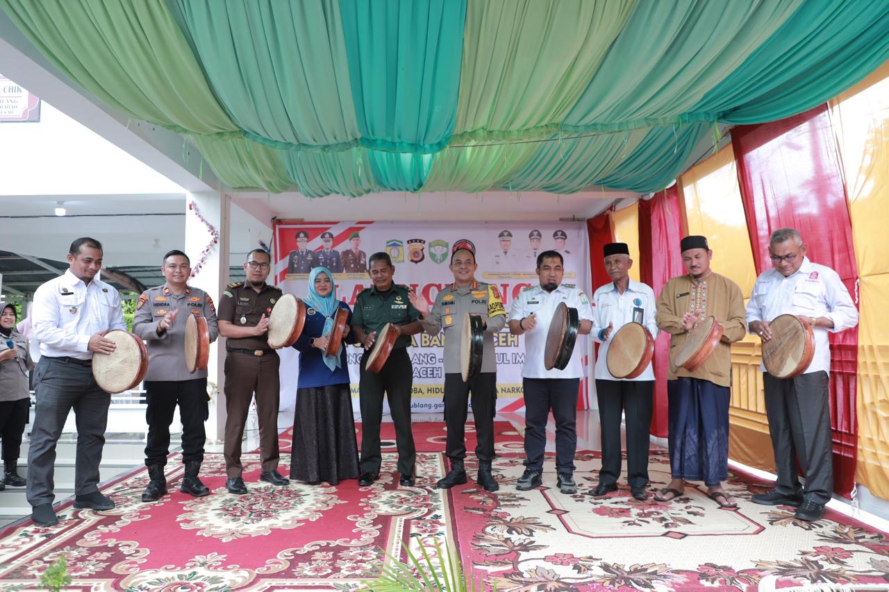 Pj Bupati Aceh Besar dan Kapolresta Banda Aceh Launching Kampung Bebas Narkoba di Lheu Blang