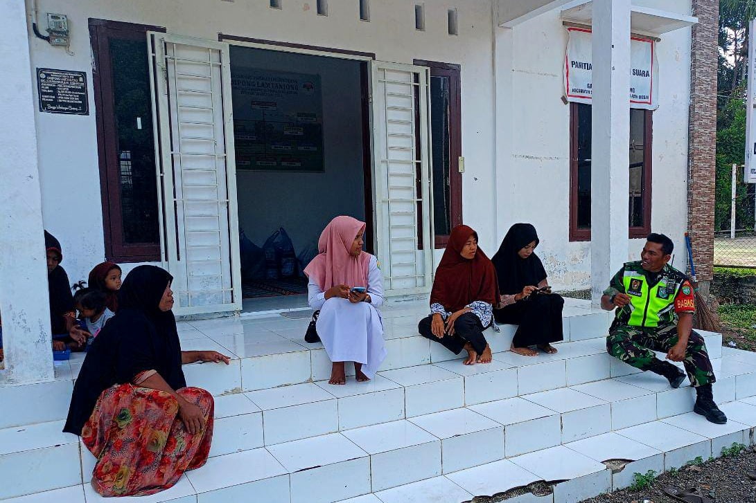Babinsa Lamtanjong Aceh Besar Ajak Masyarakat Binaan Cegah Praktik Balap Liar di Bulan Ramadhan